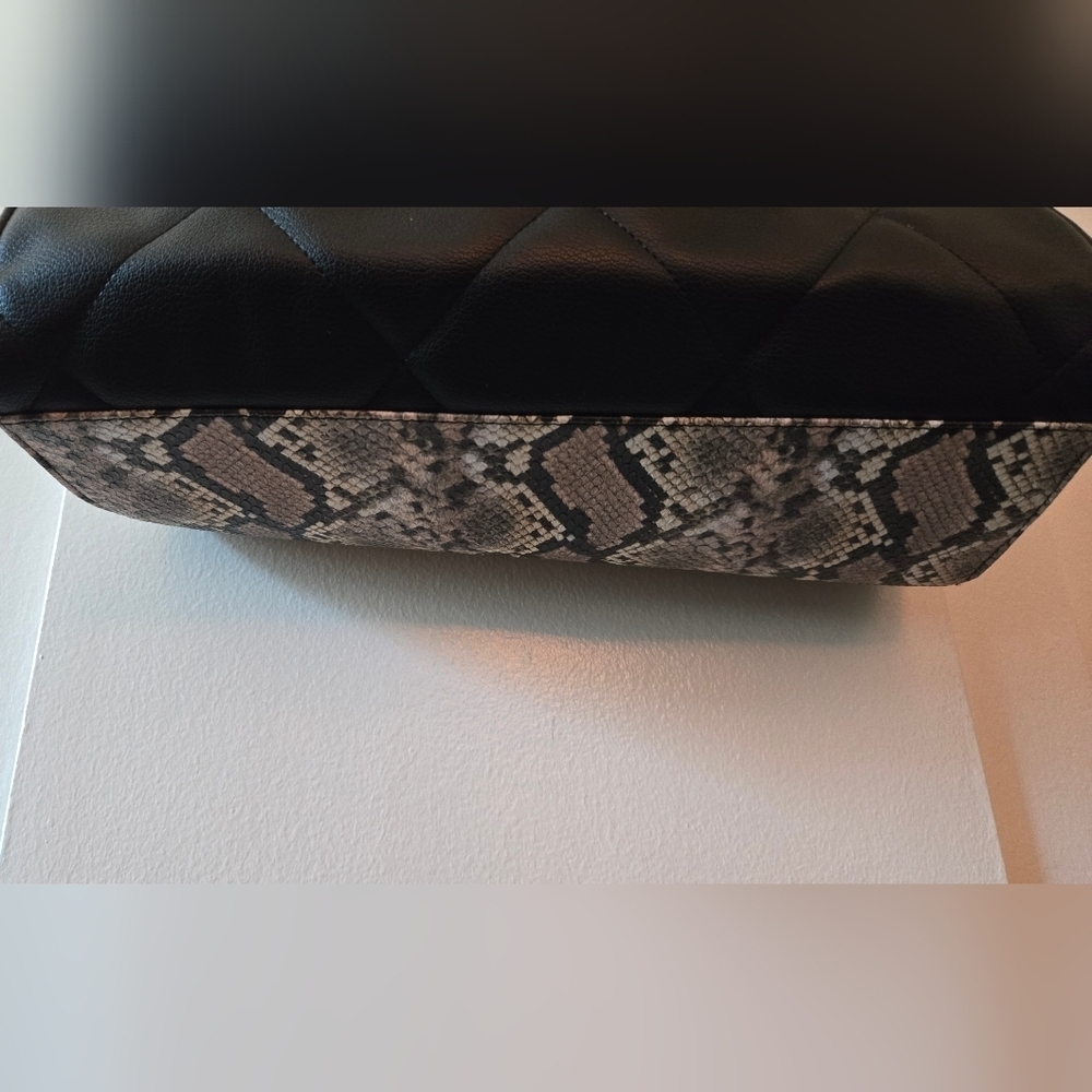 Brown And Black Snake Print Quilted Tote Shoulder Hand Bag - Picture 9 of 12